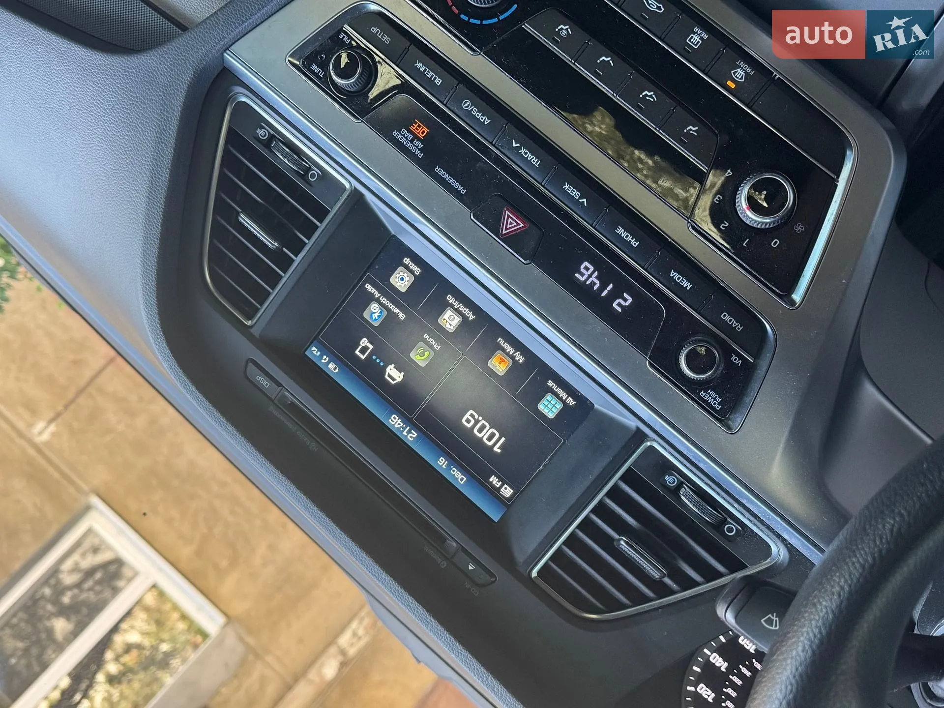 2015 Hyundai Sonata - мініатюра 28