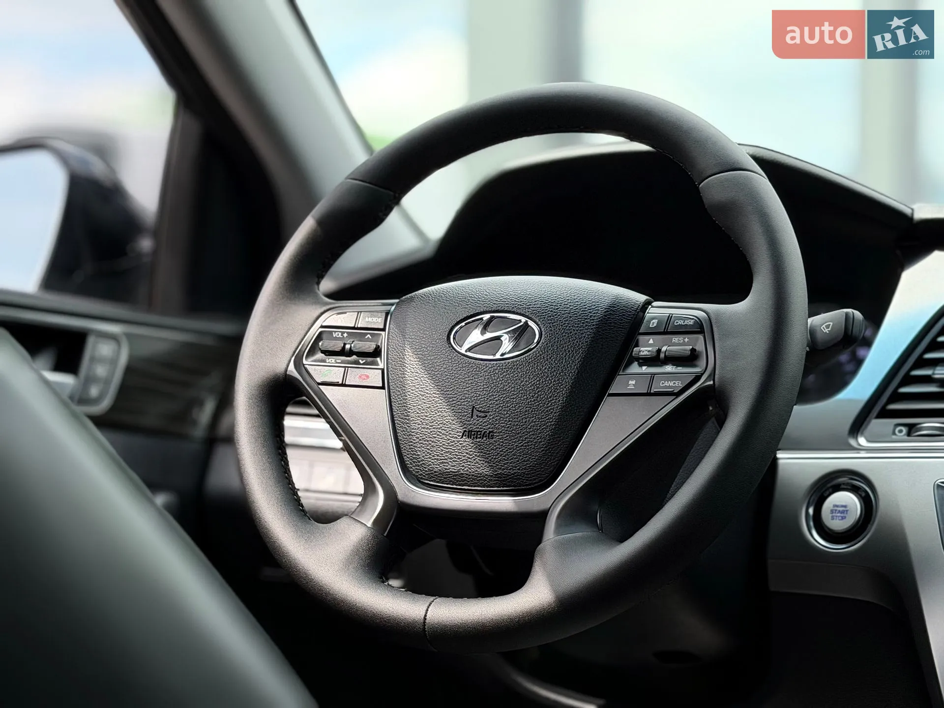 2014 Hyundai Sonata - мініатюра 31
