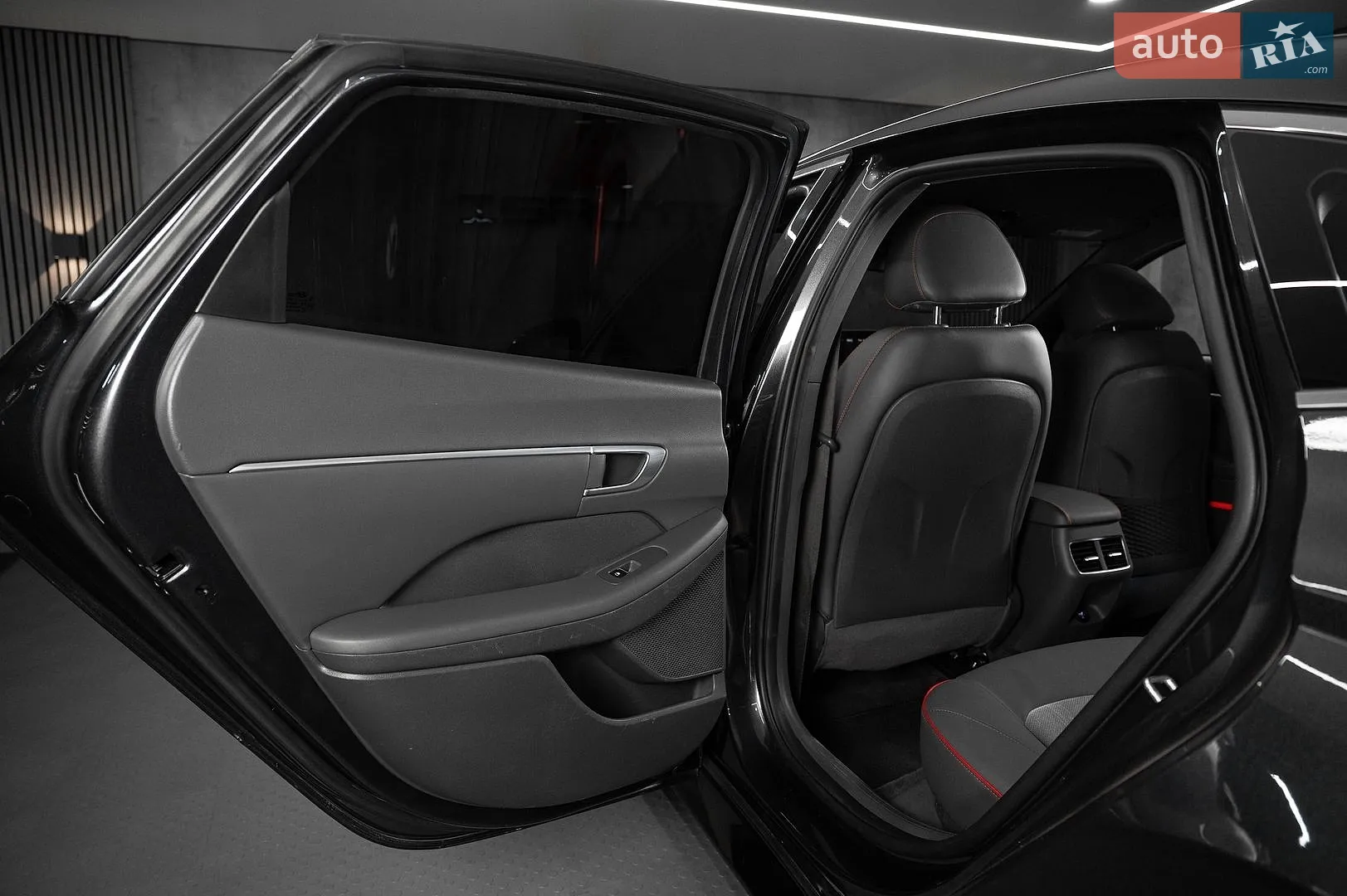 2019 Hyundai Sonata - мініатюра 28