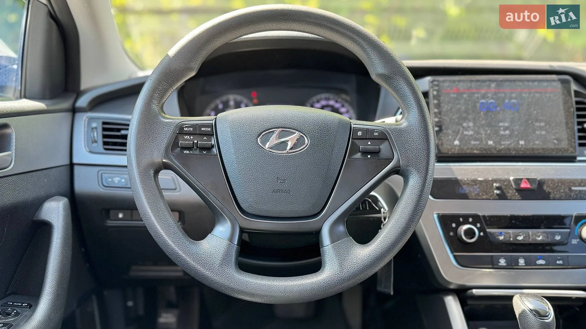 2015 Hyundai Sonata - мініатюра 16