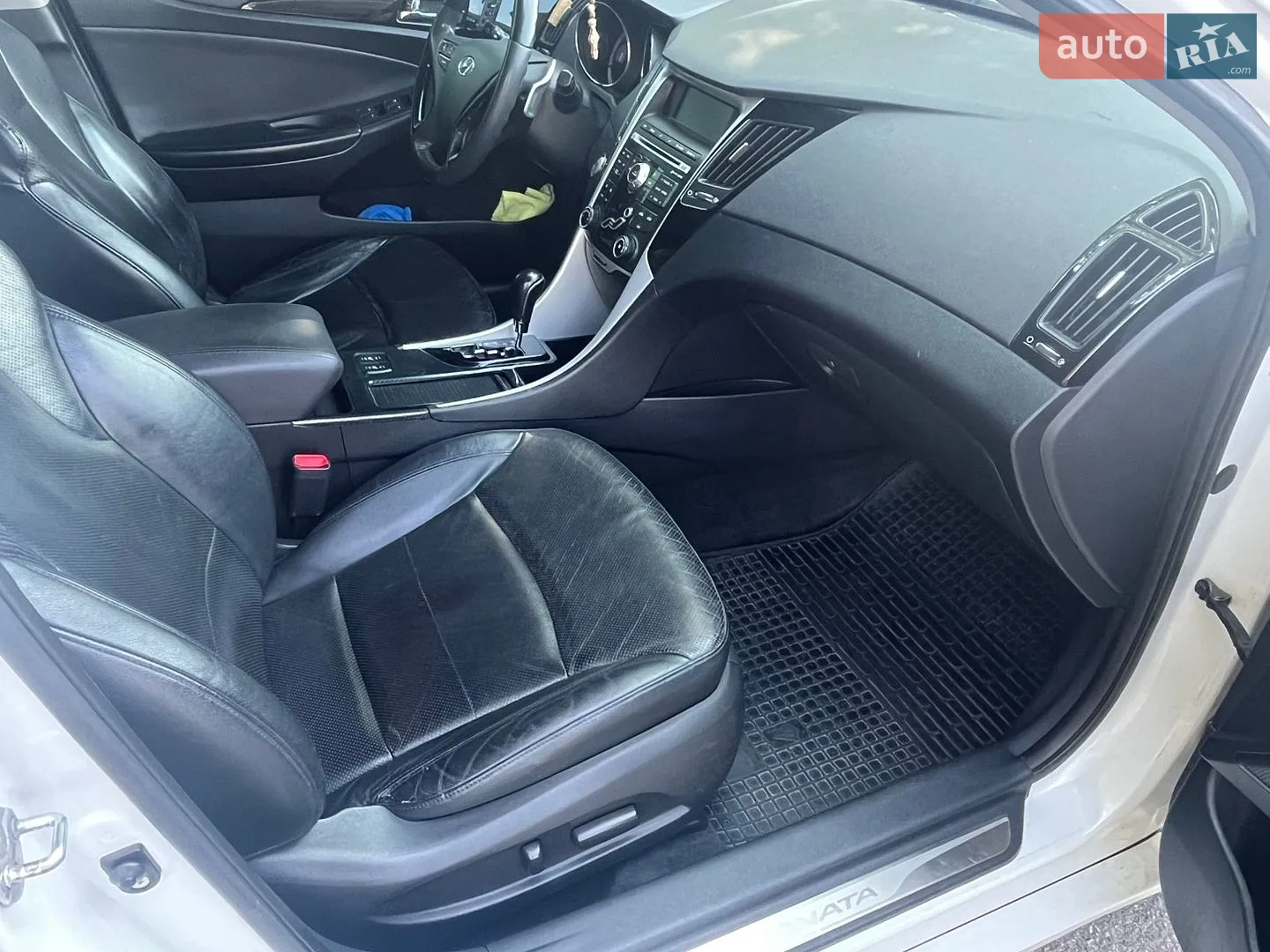 2010 Hyundai Sonata - мініатюра 17