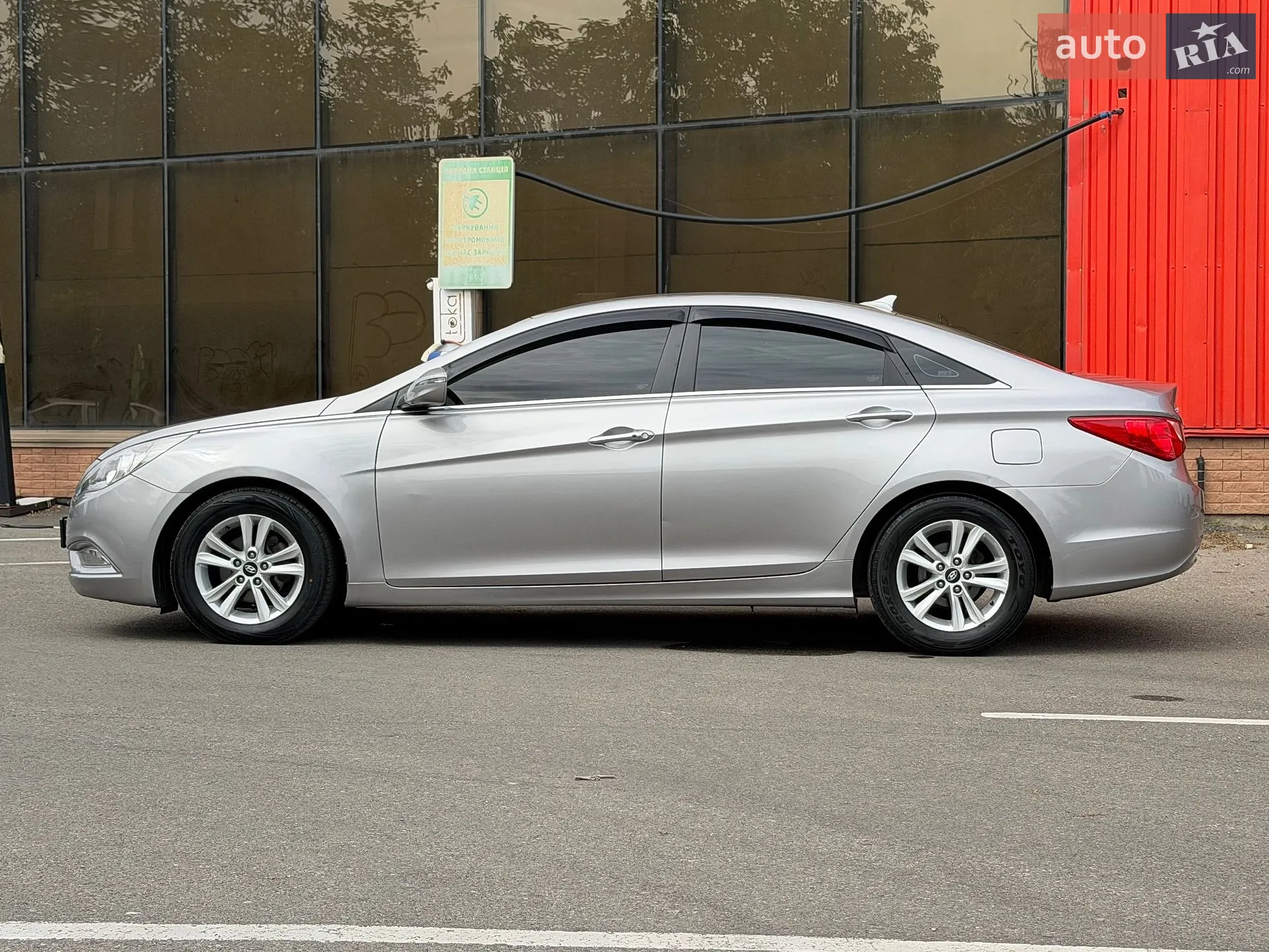 2012 Hyundai Sonata - мініатюра 18