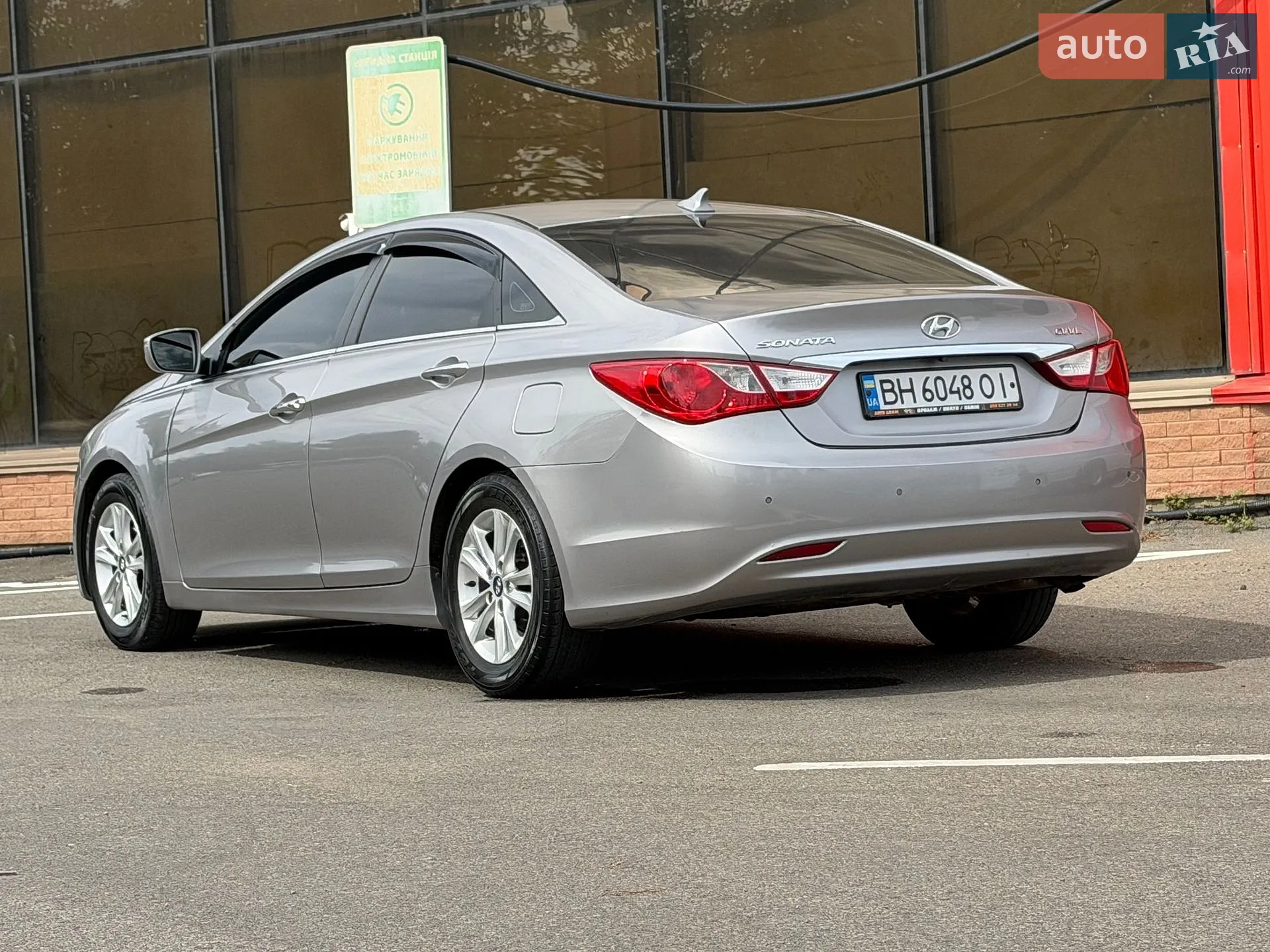 2012 Hyundai Sonata - мініатюра 24