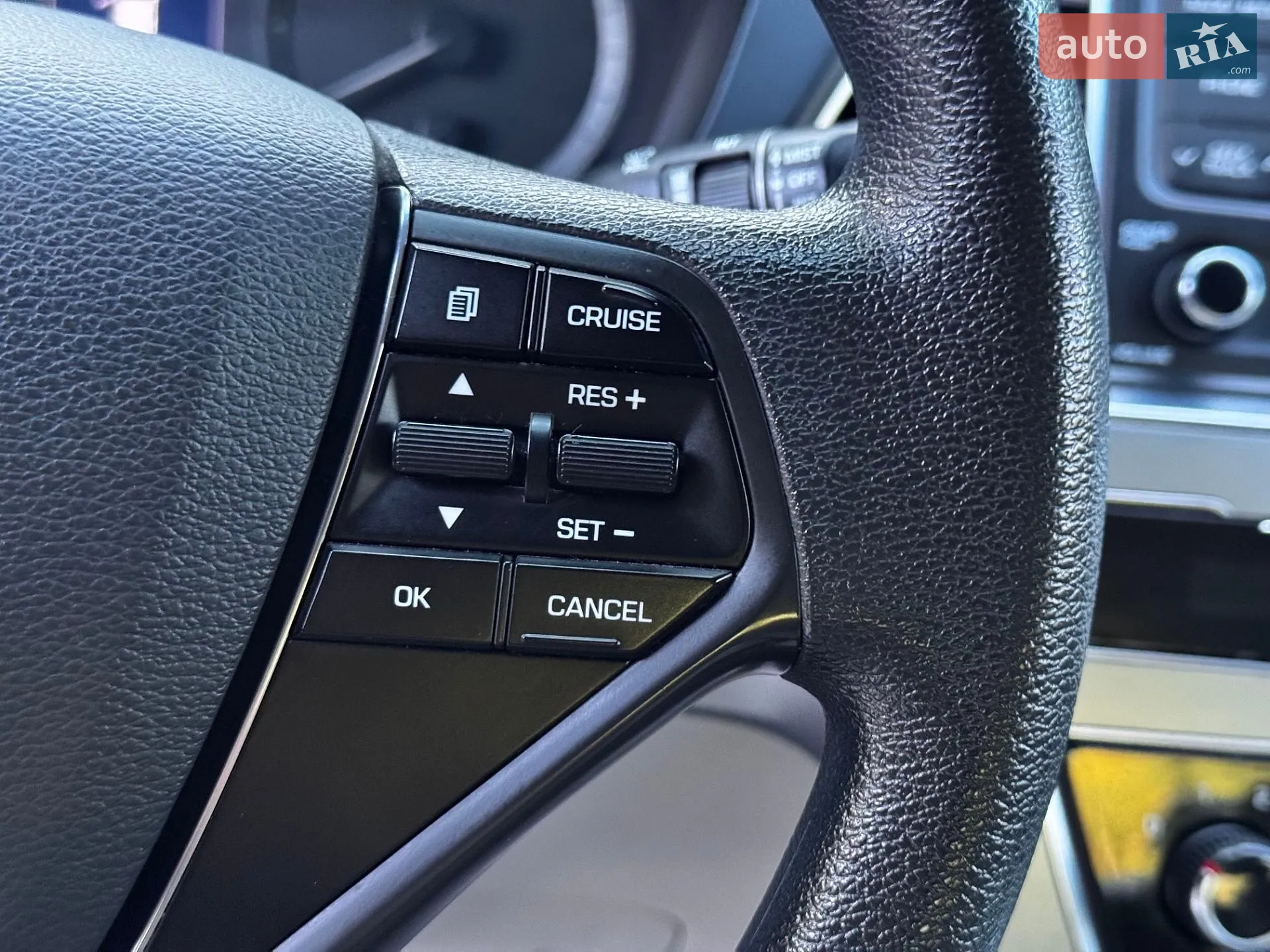 2016 Hyundai Sonata - мініатюра 31