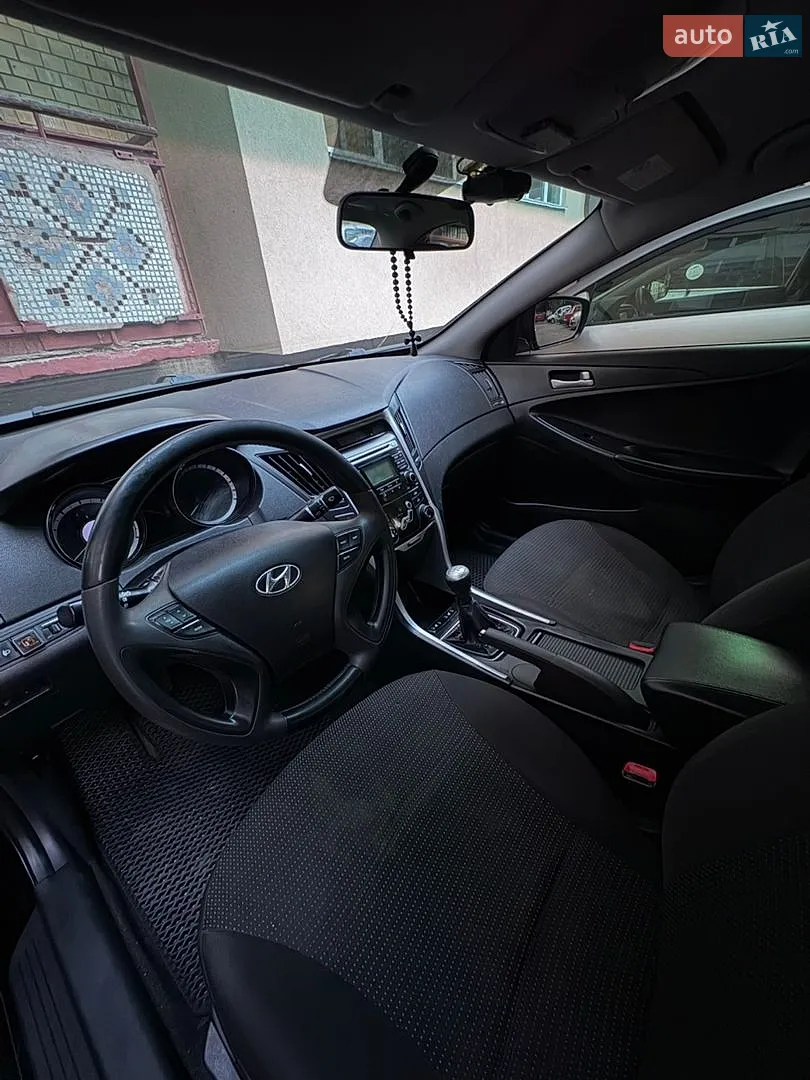 2011 Hyundai Sonata - мініатюра 8