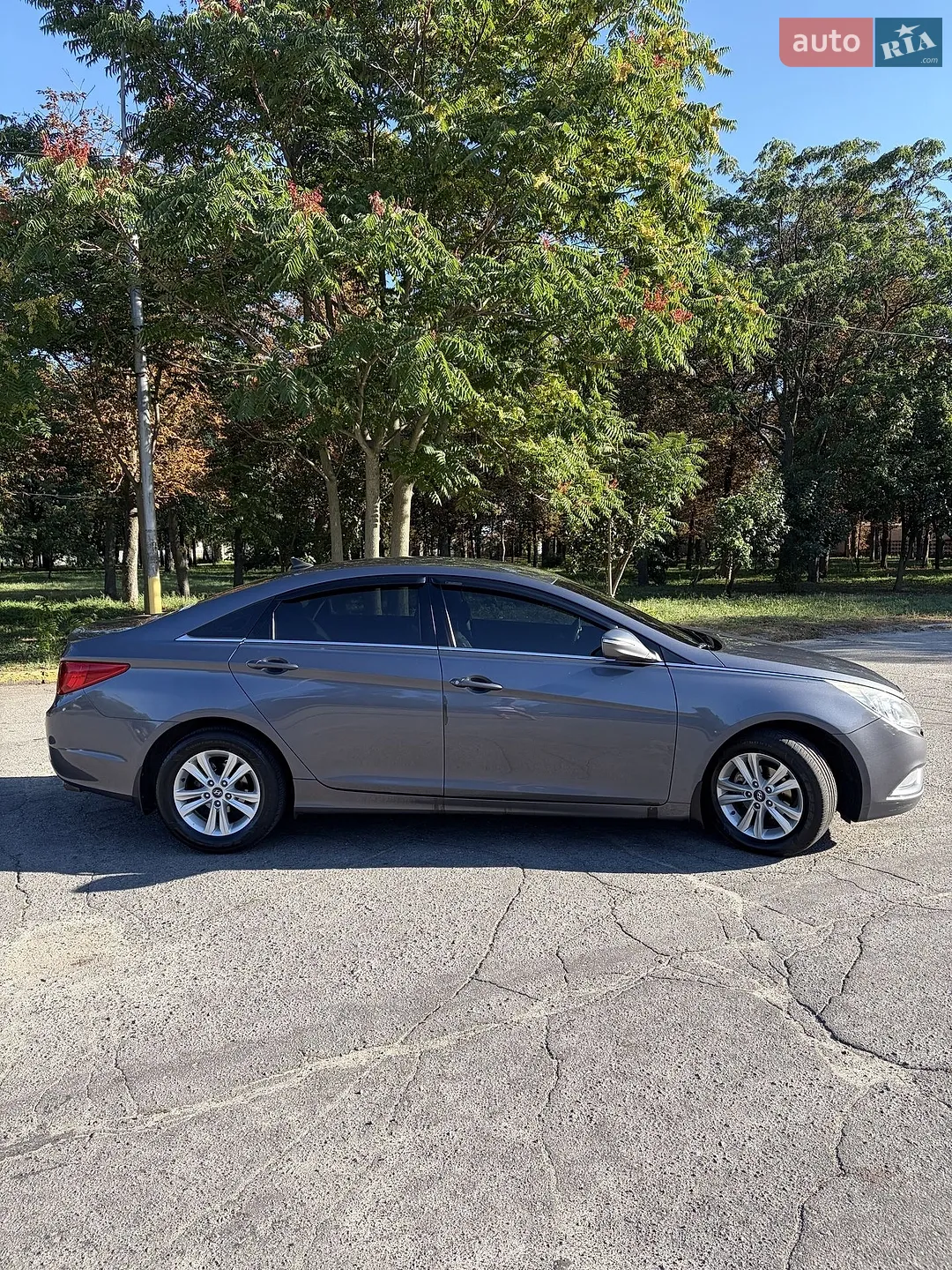 2010 Hyundai Sonata - мініатюра 7