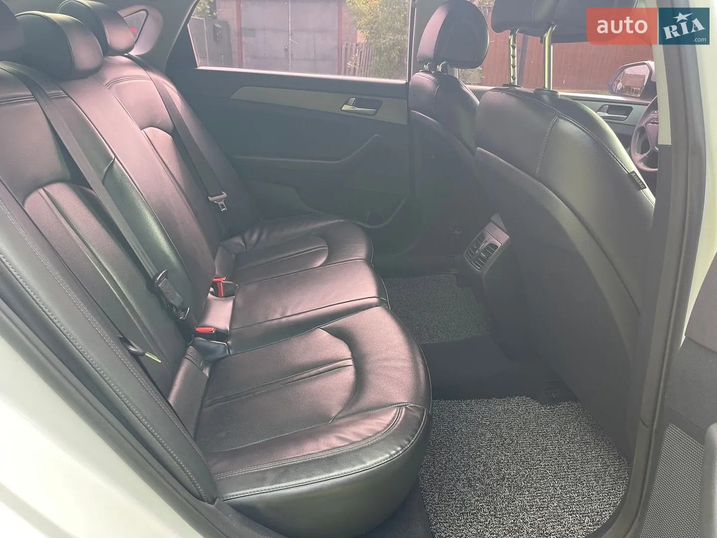 2014 Hyundai Sonata - мініатюра 17