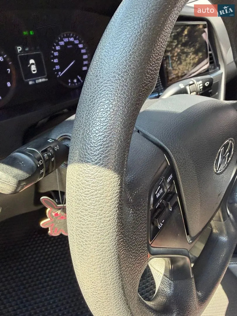 2017 Hyundai Sonata - мініатюра 14