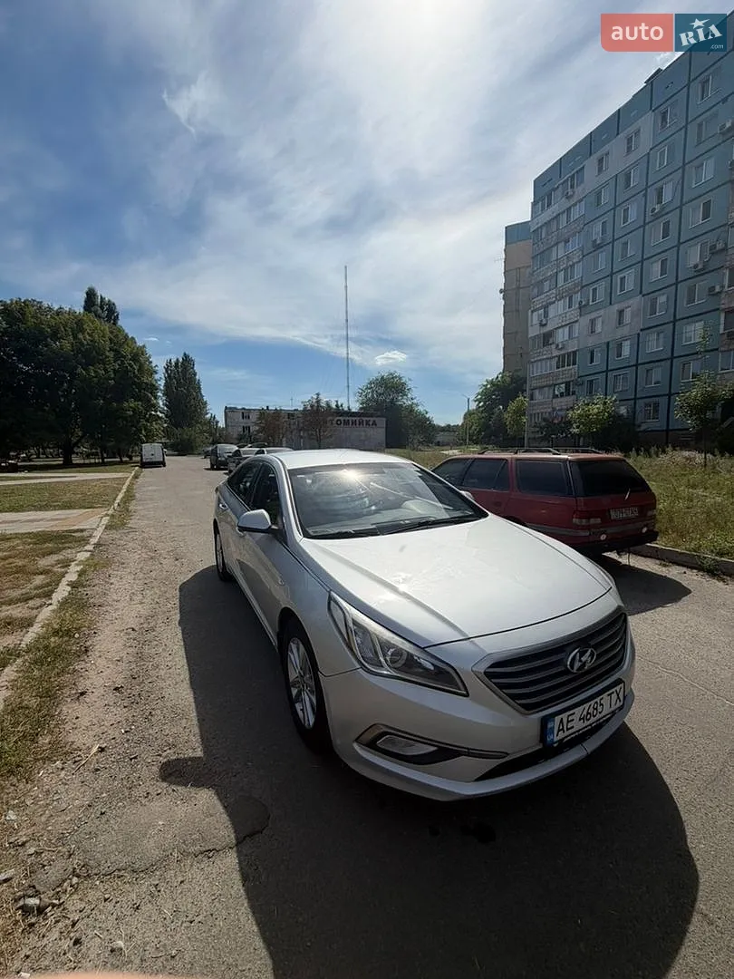 2015 Hyundai Sonata - мініатюра 10