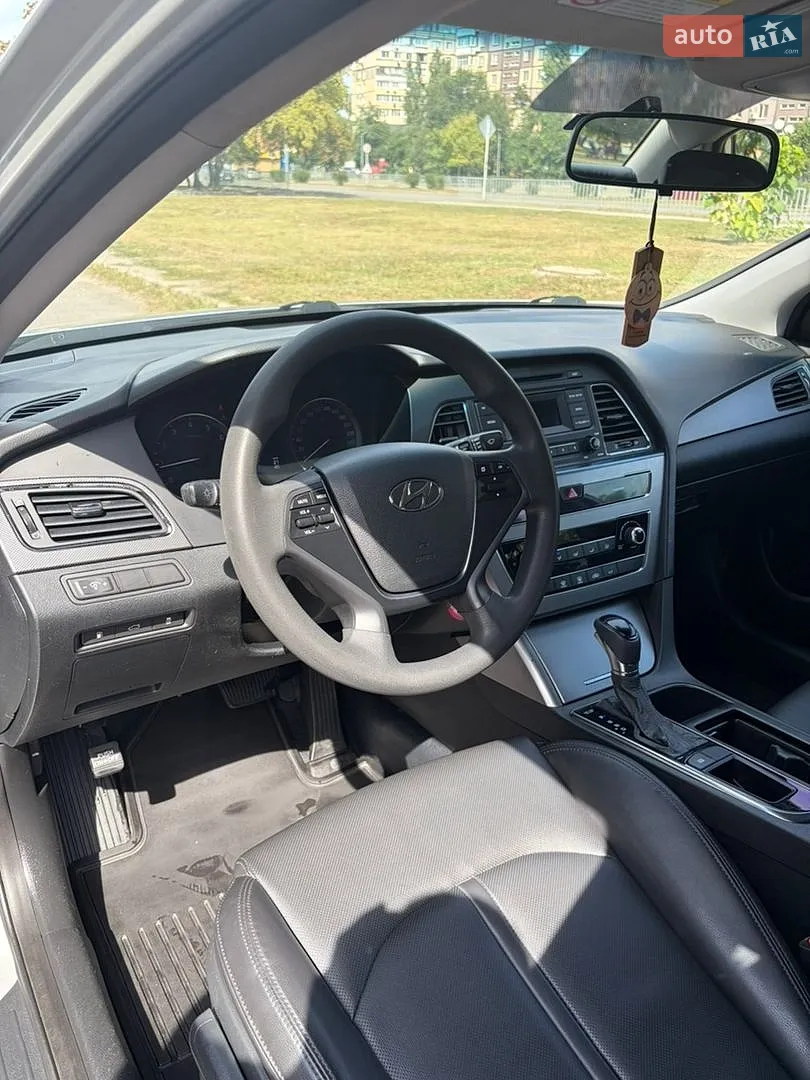 2015 Hyundai Sonata - мініатюра 12