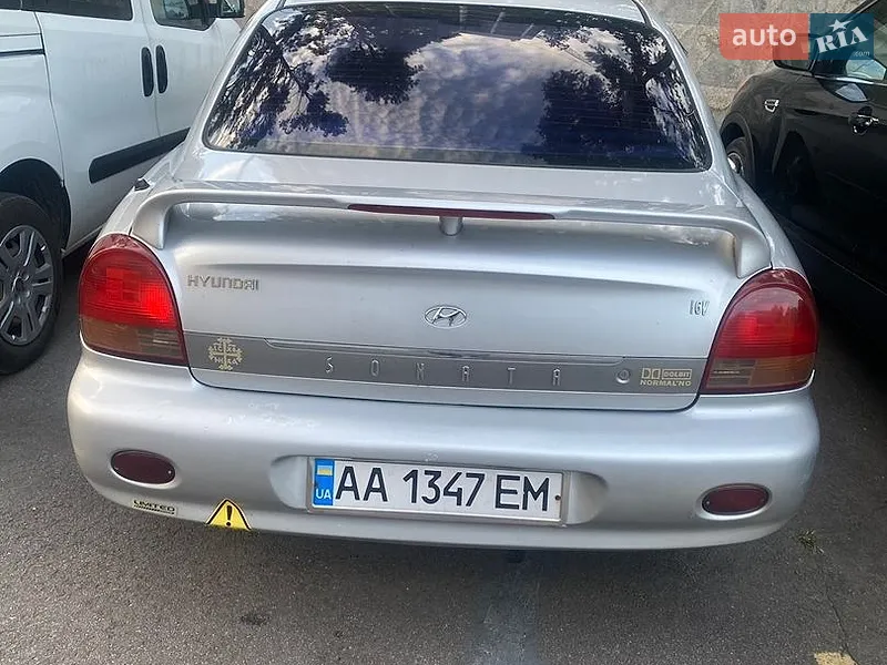 Hyundai Sonata 1999