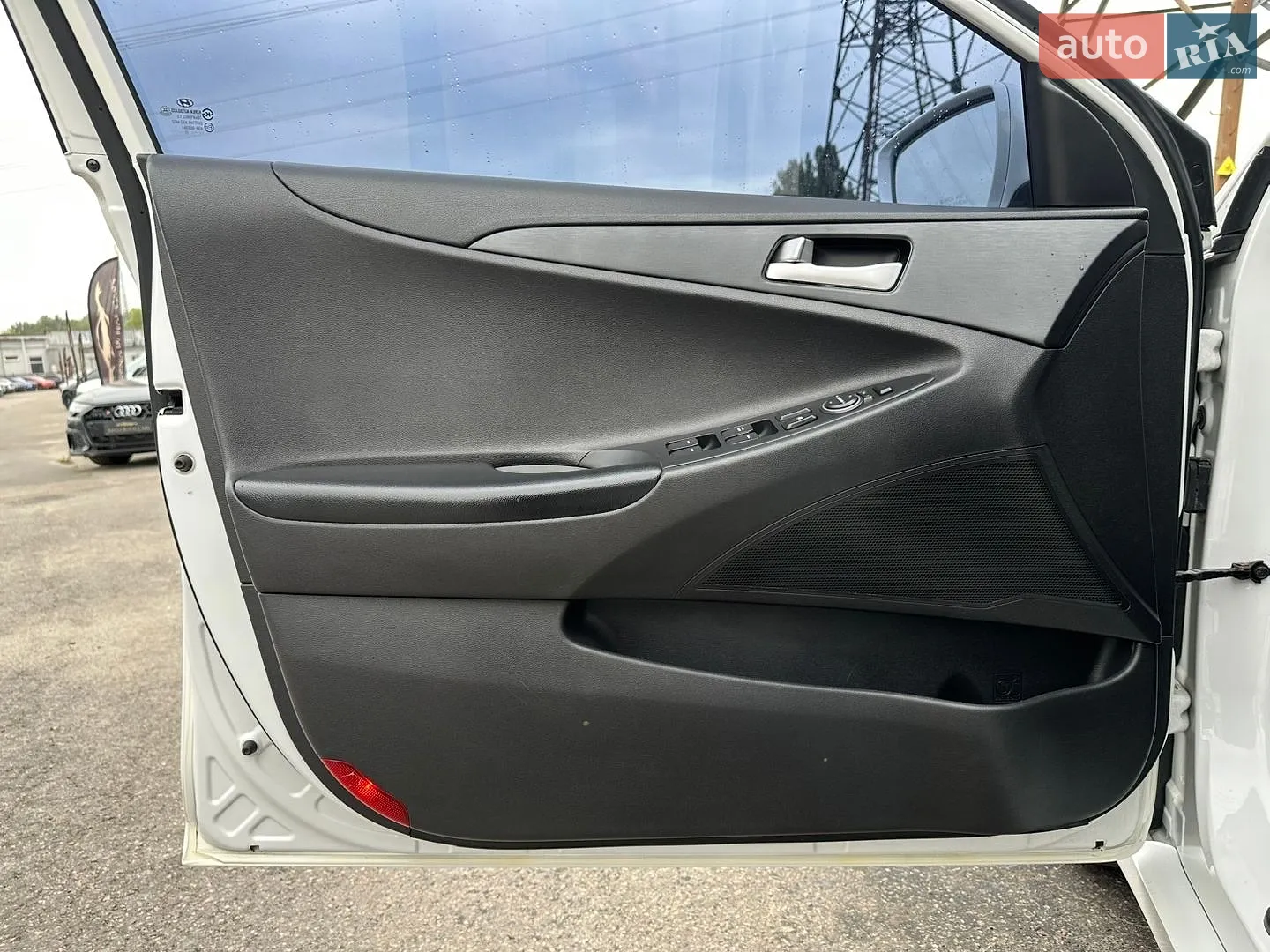 2011 Hyundai Sonata - мініатюра 16