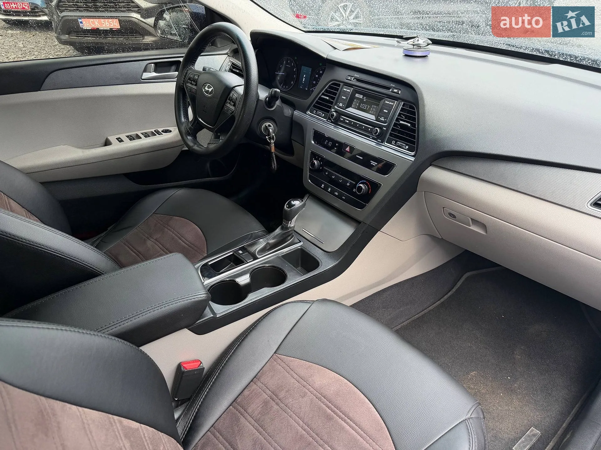 2016 Hyundai Sonata - мініатюра 40