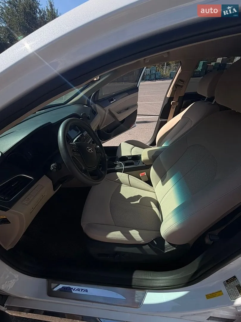2015 Hyundai Sonata - мініатюра 12