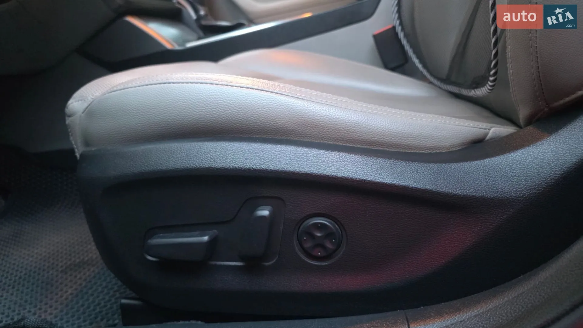 2016 Hyundai Sonata - мініатюра 30