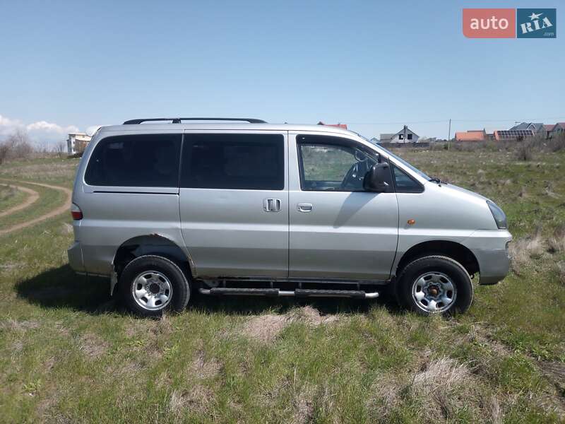 Мінівен Hyundai Starex 2006 в Одесі