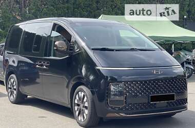 Минивэн Hyundai Staria 2022 в Киеве