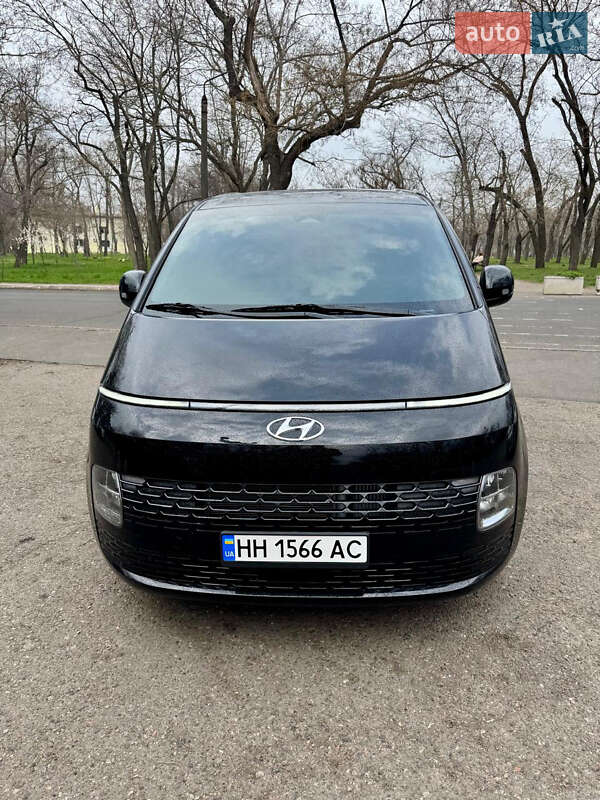 Hyundai Staria 2023