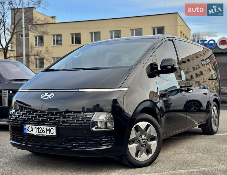 Hyundai Staria 2023