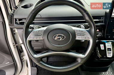 Минивэн Hyundai Staria 2021 в 