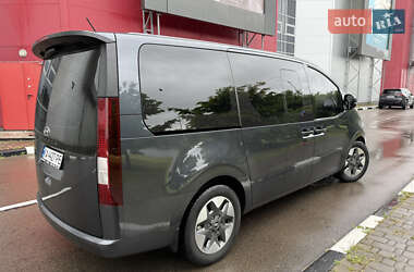 Мінівен Hyundai Staria 2021 в 