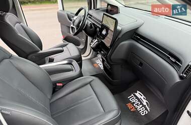 Мінівен Hyundai Staria 2021 в 