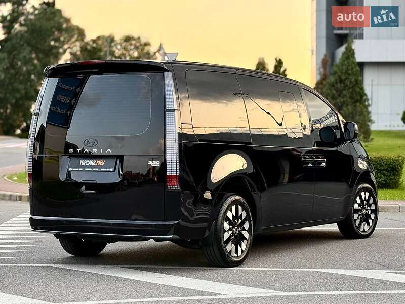 Минивэн Hyundai Staria 2025 в Киеве