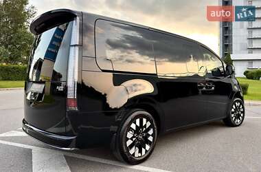 Минивэн Hyundai Staria 2025 в 