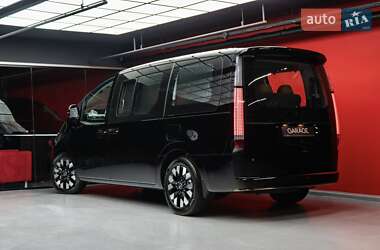 Минивэн Hyundai Staria 2025 в 