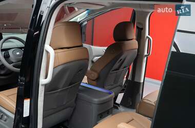 Минивэн Hyundai Staria 2025 в 