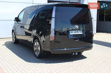 Мінівен Hyundai Staria 2023 в 