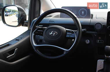 Мінівен Hyundai Staria 2023 в 