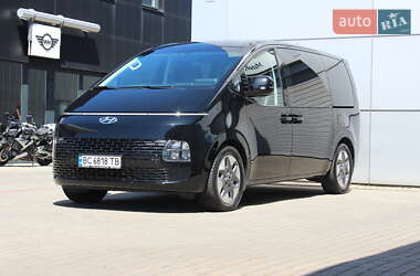 Мінівен Hyundai Staria 2023 в 