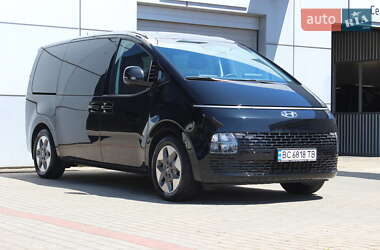 Мінівен Hyundai Staria 2023 в 
