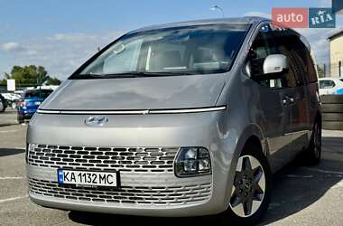 Мінівен Hyundai Staria 2023 в Києві