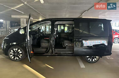 Минивэн Hyundai Staria 2025 в Киеве