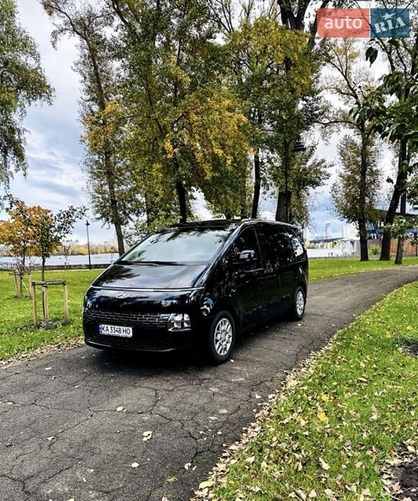 Мінівен Hyundai Staria 2022 в Києві