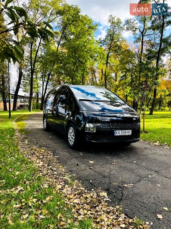 Мінівен Hyundai Staria 2022 в Києві