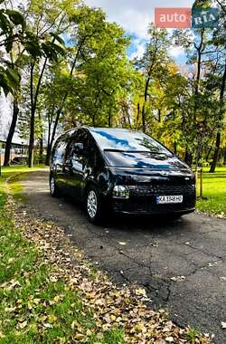Минивэн Hyundai Staria 2022 в 