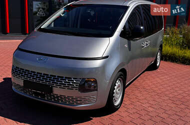 Минивэн Hyundai Staria 2022 в 