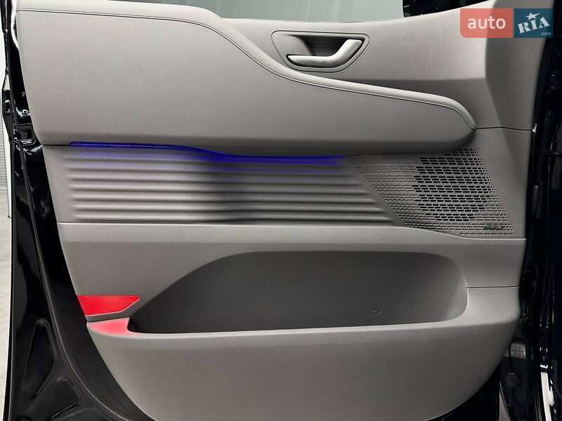 Минивэн Hyundai Staria 2025 в Киеве фото 21 Минивэн Hyundai Staria 2025 в Киеве
