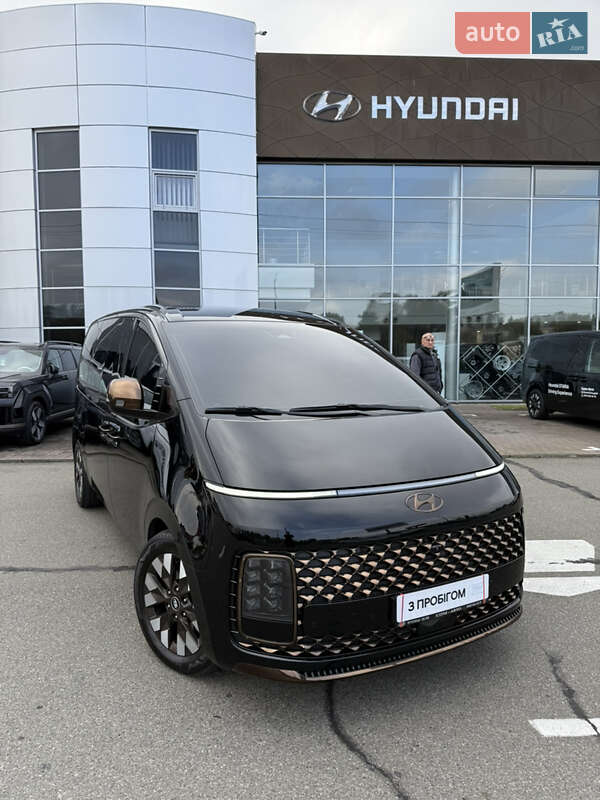 Мінівен Hyundai Staria 2022 в Києві