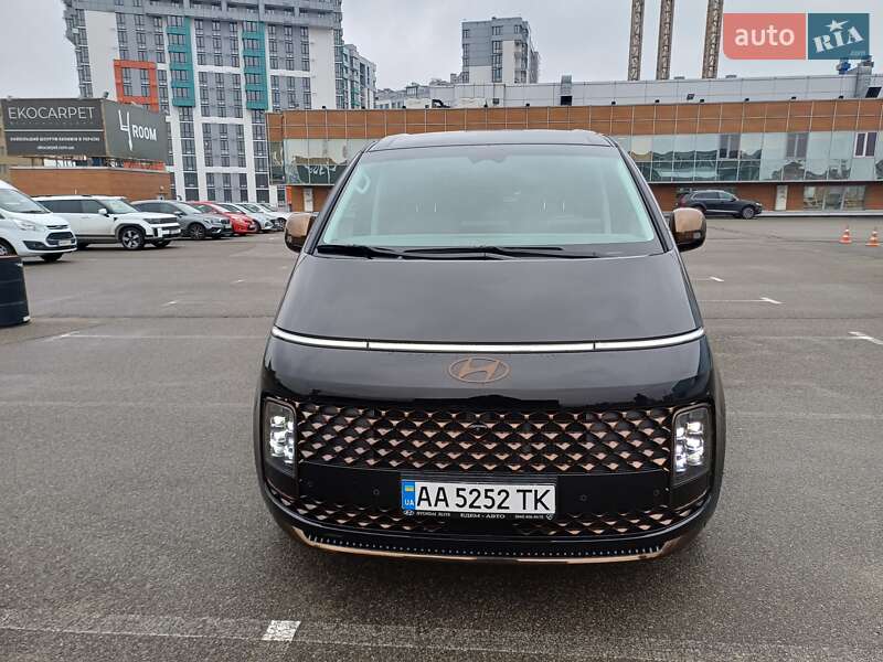 Минивэн Hyundai Staria 2025 в Киеве
