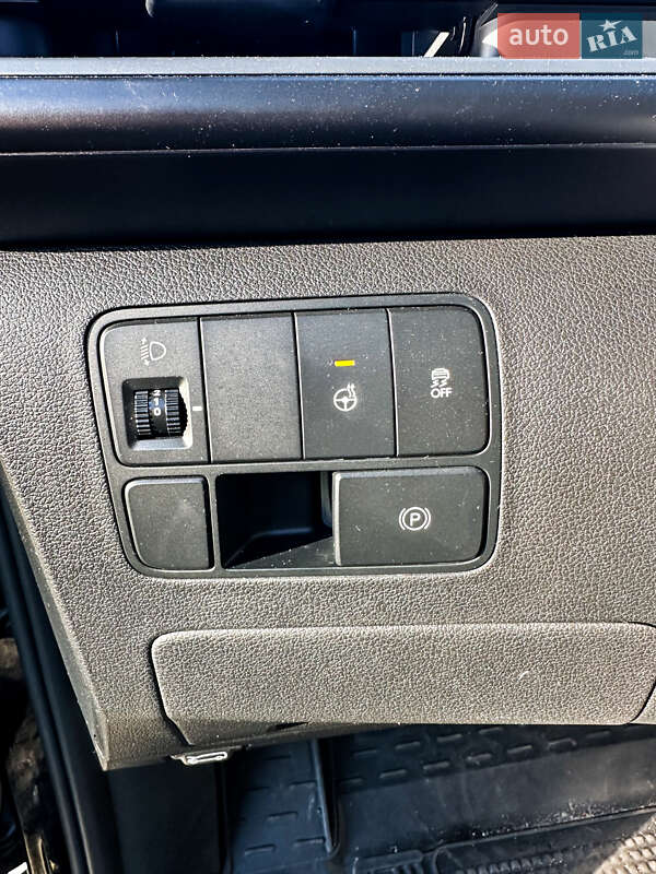 Минивэн Hyundai Staria 2022 в Киеве