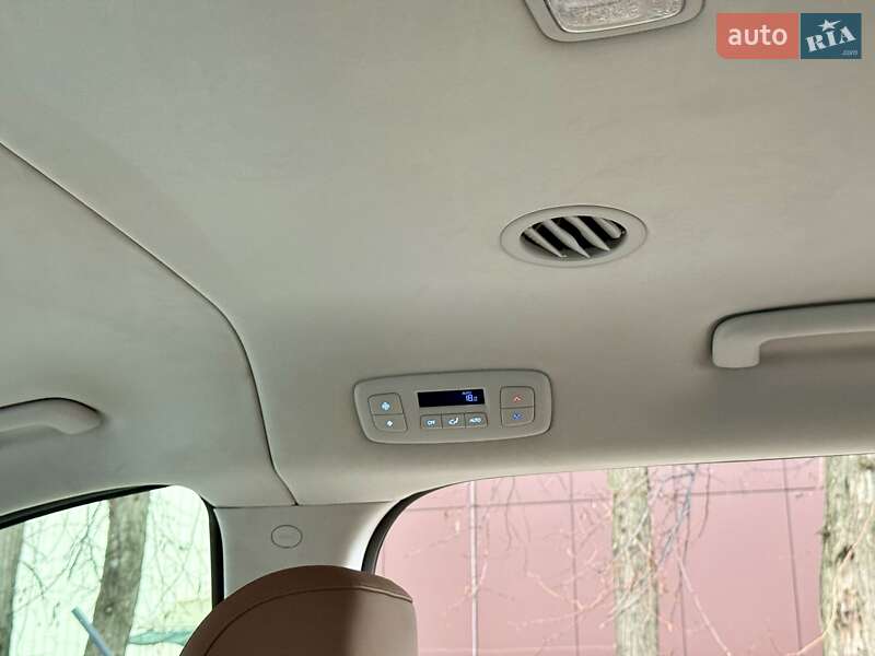 Мінівен Hyundai Staria 2022 в Дніпрі