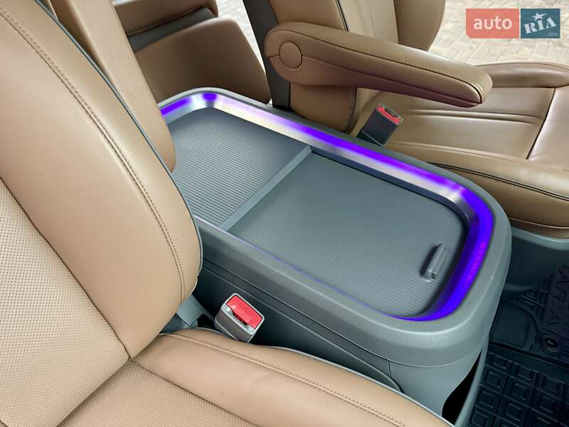 Мінівен Hyundai Staria 2022 в Дніпрі