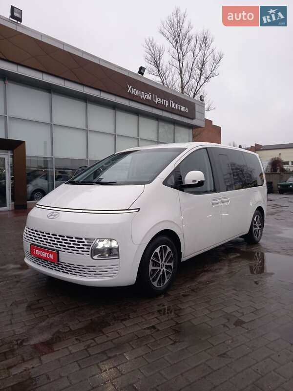 Hyundai Staria 2025