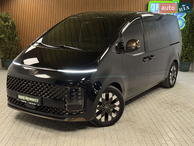 Минивэн Hyundai Staria 2022 в Киеве