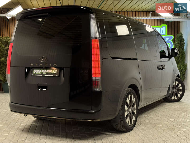 Минивэн Hyundai Staria 2022 в Киеве