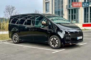 Мінівен Hyundai Staria 2023 в Києві